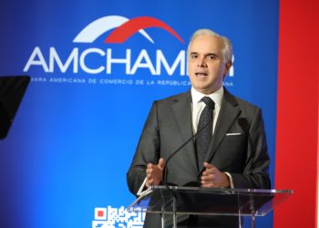 Ministro de Educación reconoce que país no está conforme con resultados del 4%