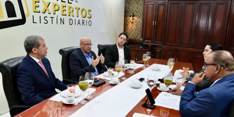La inteligencia artificial redefine el rol del profesor universitario en República Dominicana