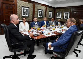 Acuerdo de cielos abiertos potencia el turismo y bajos precios en el país