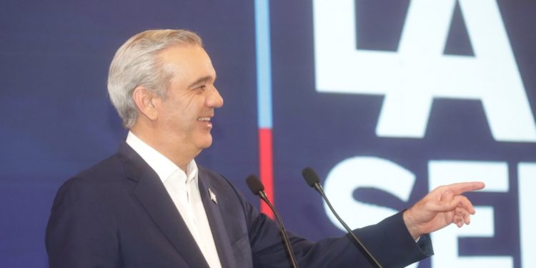 Presidente Abinader destaca que el tabaco dominicano supera los USD 1,340 millones en exportaciones y genera 122,000 empleos