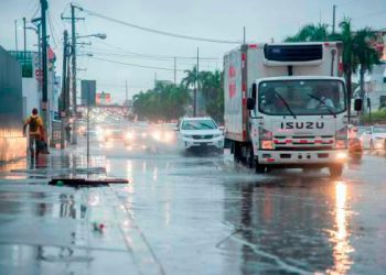 Indomet: vaguada y onda tropical provocarán lluvias y tronadas este martes