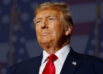 EEUU: Diagnostican Trump con «insuficiencia venosa crónica»