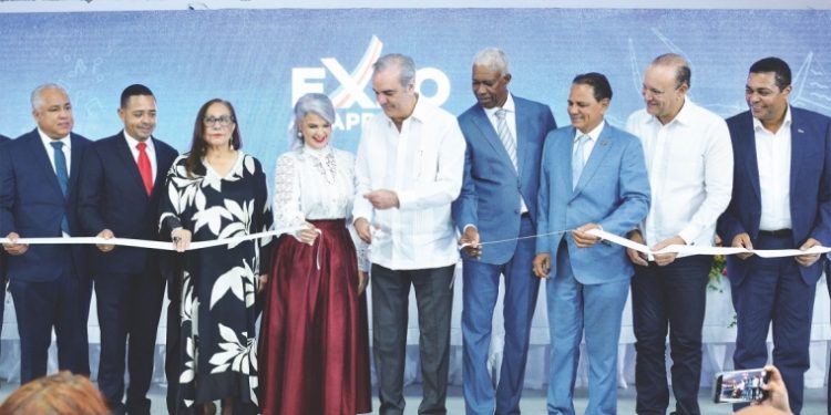 Inauguran Expo Amaprosan 2025
