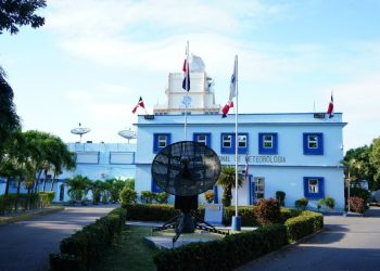 Vaguada y efectos locales provocarán aguaceros esta tarde en el interior del país; se mantienen recomendaciones por calor extremo