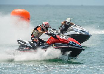 Senadores aprueban en primera discusión proyecto que exonera de impuestos a los yates y Jet Ski