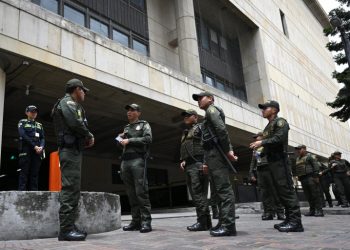 Colombia entrega a EE.UU. siete narcotraficantes solicitados en extradición