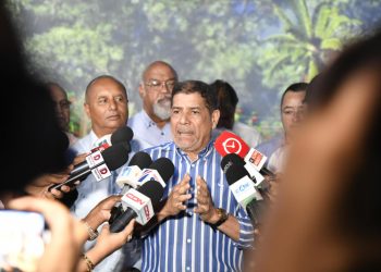 Ministro de Agricultura niega se haya realizado un desfalco a su institución