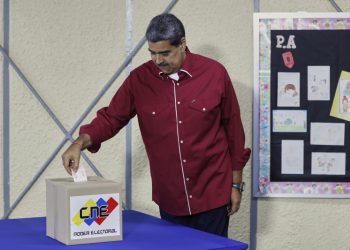 Diplomático de EE.UU. cree que todo el mundo espera la caída de Maduro