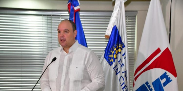 José del Castillo Saviñón renuncia al PLD y dice que se va en paz y agradecido