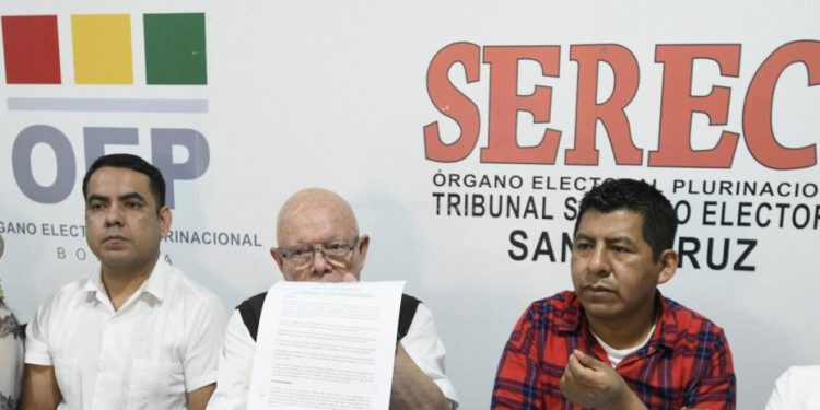 Analizan posibilidad de una segunda vuelta en elecciones presidenciales de Bolivia