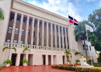 Educación explica que maestros eligieron lugar de docencia en banco de elegibles