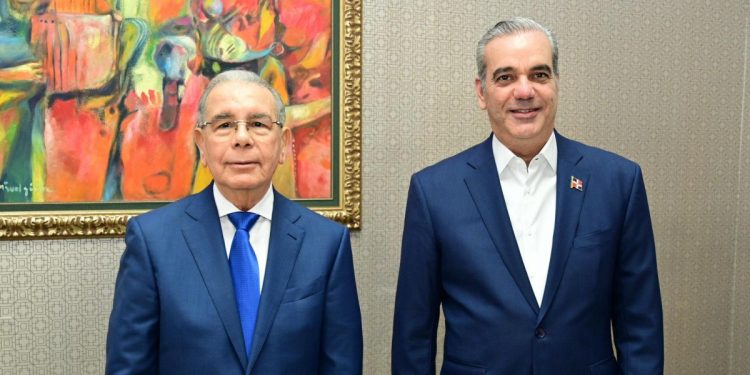 Presidente Abinader responde a Danilo: «No inauguro hospitales ni obras sin terminar»