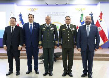 Ministro de Defensa destaca rol FFAA frente al desarrollo