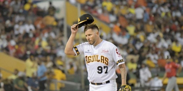 Yunesky Maya se retira como lanzador en Lidom, será coach con las Águilas