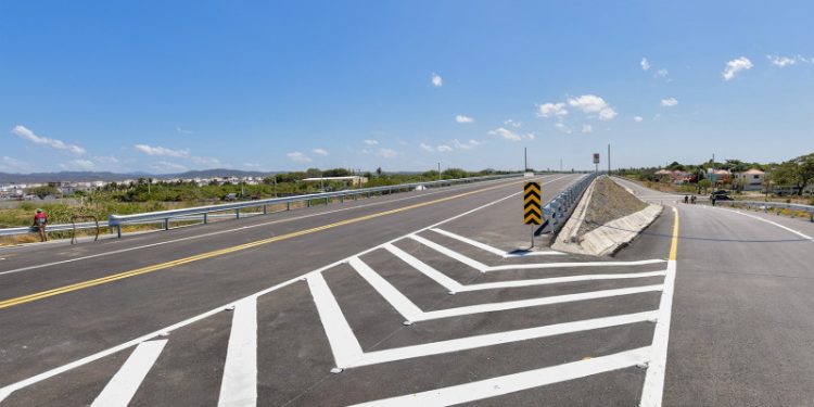 Abinader inaugura hoy la Circunvalación de Baní con sus 17 puentes