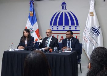 Alrededor de un 40 % de niños no recibirá uniforme escolar antes del inicio a clases, dice Inabie