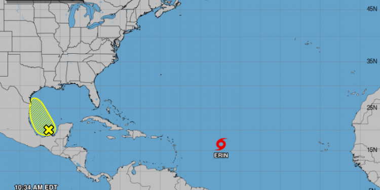 Erin se intensificará a huracán mañana, alejándose más de República Dominicana y Puerto Rico