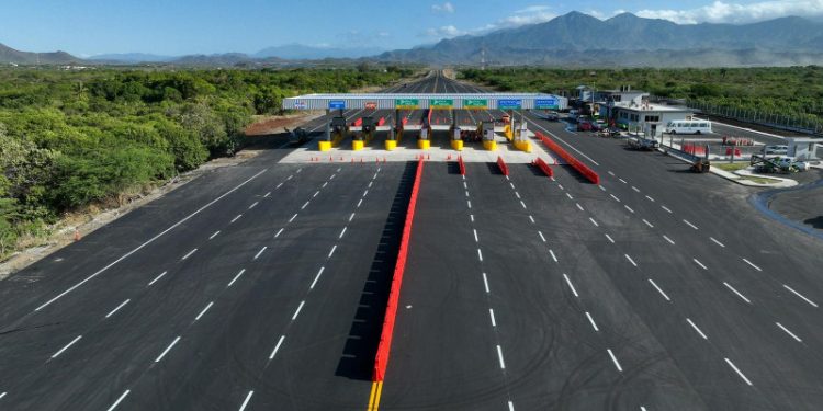 La Circunvalación de Baní queda formalmente abierta al tráfico del Sur