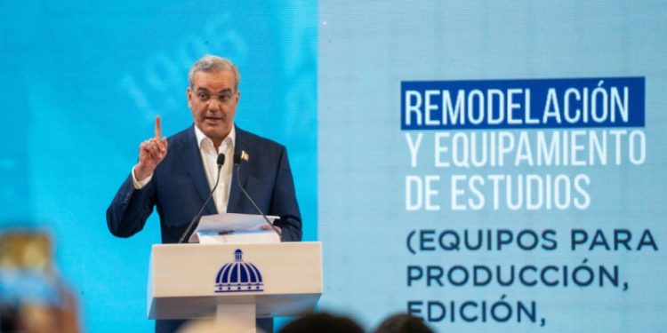 La Semanal: Escenario donde Luis Abinader defiende su Gobierno