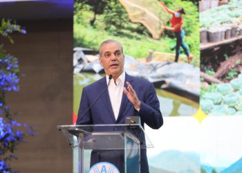 Abinader a Danilo: “Voy a seguir hablando mucho”