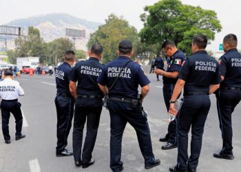 Mueren 12 presuntos delincuentes en enfrentamiento con la policía de México