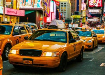 Taxistas amenazan con paralizar el servicio en Nueva York