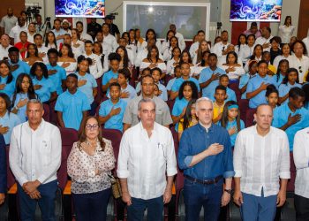 Presidente Abinader inaugura Politécnico en Artes Francisco Antonio Lora Cabrera, con 24 aulas, que beneficiará a 840 estudiantes en Navarrete