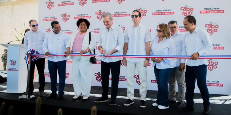 Presidente Abinader inaugura innovadora planta de tratamiento en Cabo Rojo para seguir impulsando el desarrollo de la Región Sur