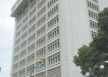 Junta Monetaria dictará hoy medidas para afianzar estabilidad cambiaria