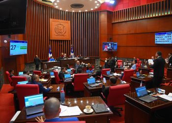 Reglamento otorga 15 días para enviar ley al Ejecutivo; Senado tiene 41 con Residuos Sólidos