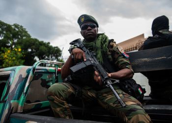 Haití despide a cuatro policías muertos en patrullajes