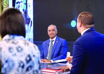 Gobierno defiende a Punta Catalina, pero insiste en la diversificación energética