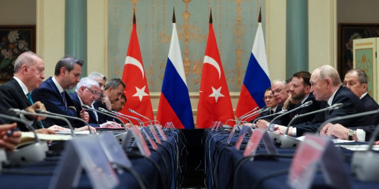 Xi y Putin arremeten contra Occidente en una cumbre