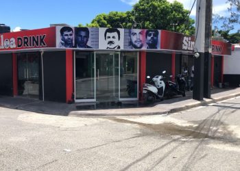 "Drink Sinaloa" en Baní desata alarma por exaltar figuras de capos de las drogas