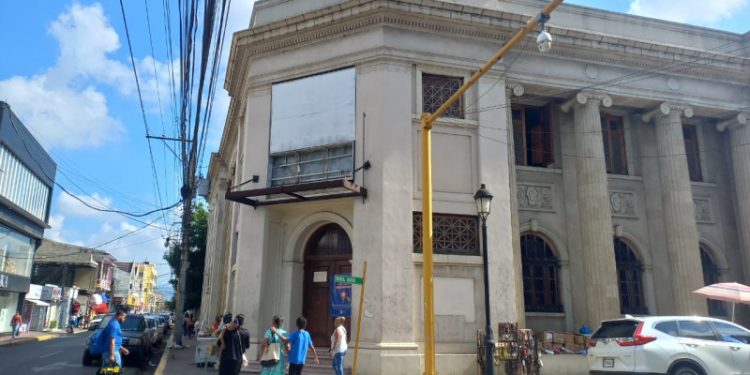 Icónico edificio del correo de Santiago será un museo de historia y tradiciones