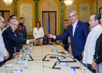 Propuestas de regularización a mano de obra extranjera están en informe final del diálogo sobre crisis haitiana