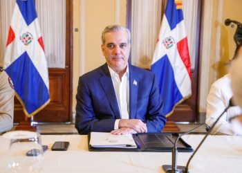 Abinader dice envío de informe de Senasa a Procuraduría es una advertencia a funcionarios