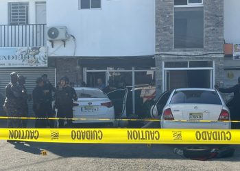 Suspenden a policías involucrados en muerte de cinco hombres en Santiago