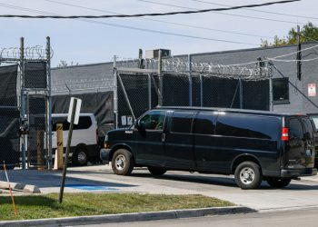 Más del 44 % de migrantes deportados por Arizona llevaban más de una década en EEUU