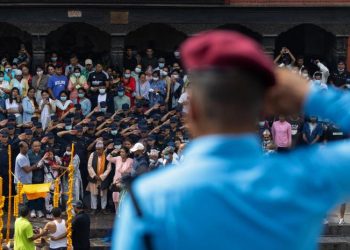 Nepal nombra nueva primera ministra tras violentas protestas