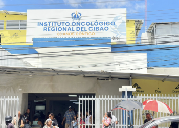 Renuncias y despidos: Seis médicos abandonan el Instituto Oncológico del Cibao