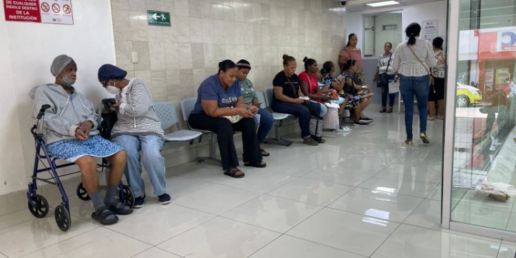 Sigue crisis en Oncológico: dicen cancelación de coordinador de residencia es irregular