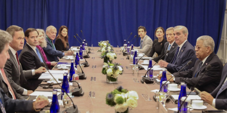 Abinader y Marco Rubio hablan de tráfico de armas y crisis haitiana