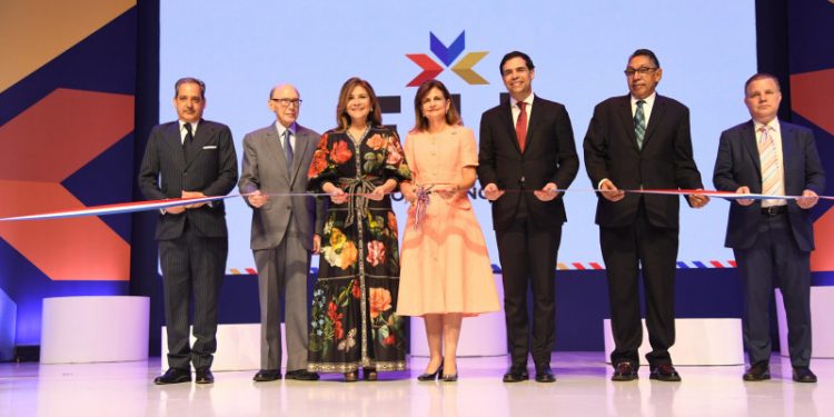 Dan apertura a la edición 27 de la Feria del Libro: Gobierno buscará llevar bibliotecas a todo el país