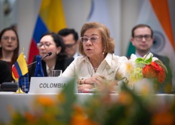 Ministra de Exteriores de Colombia renuncia al visado de EEUU tras el veto a Petro