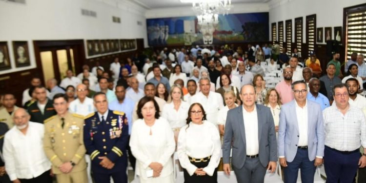 Gobernadora Rosa Santos rinde cuentas y destaca gestión cercana a las comunidades