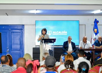 Alcaldía de Santiago y FEDA realizan conferencia “Siembra tu Pueblo” dirigida a empleados municipales
