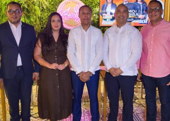 VAMO ARRIBA RADIO: LA NUEVA PROPUESTA RADIAL MATUTINA DEL CIBAO