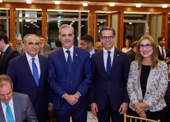 Presidente Abinader afirma que República Dominicana avanza hacia un futuro de prosperidad y sostenibilidad