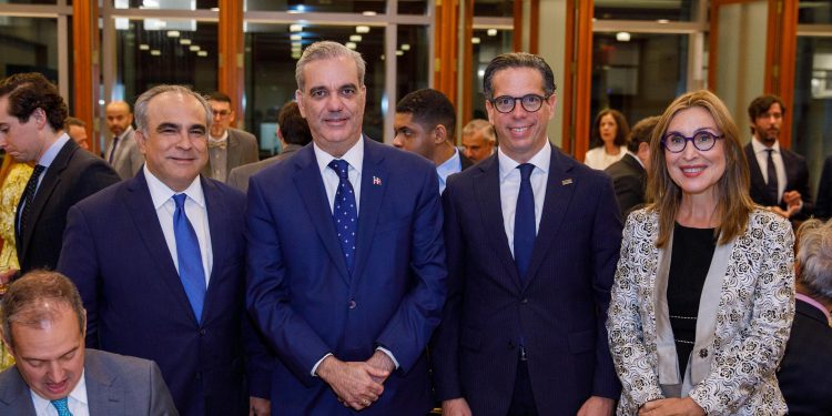 Presidente Abinader afirma que República Dominicana avanza hacia un futuro de prosperidad y sostenibilidad